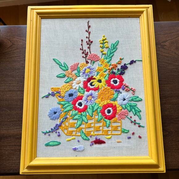 Vtg Crewel Embroidery Groovy bouquet Flowers Finished Funky Bright 1970s framed - Picture 1 of 6